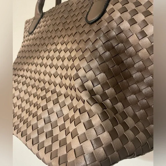 David Jones Basket Weave Brown Purse - Picture 7 of 10